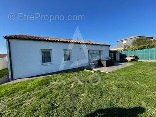 Maison à TALMONT-SAINT-HILAIRE