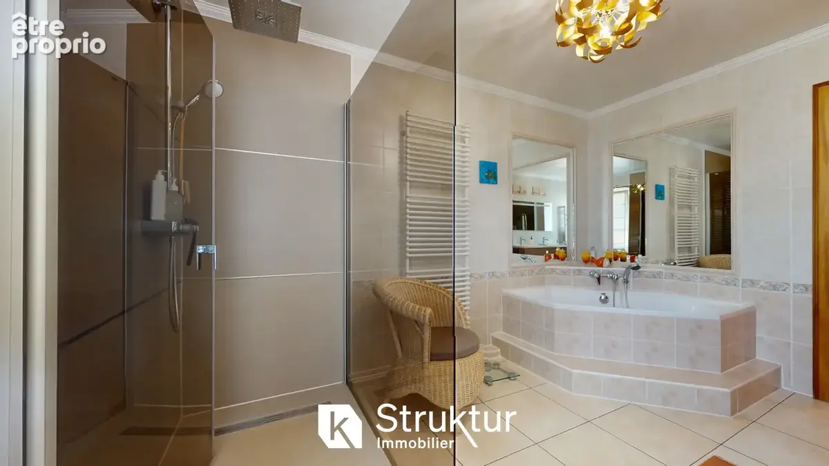 Maison 235 m² à Haute-Kontz  - photo 17