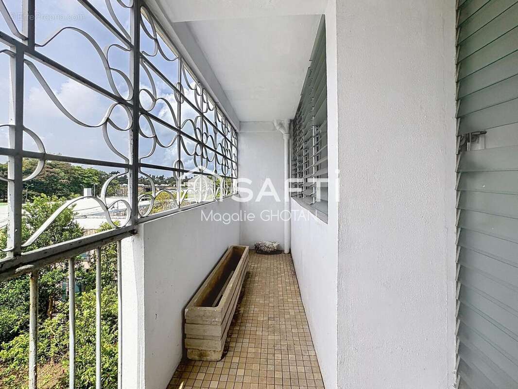 Photo 2 - Appartement à LES ABYMES