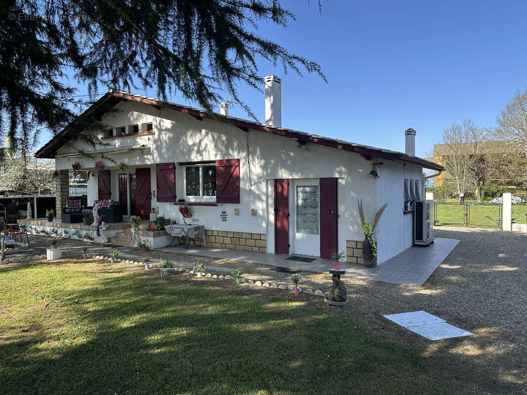 Maison à SAINTE-BAZEILLE