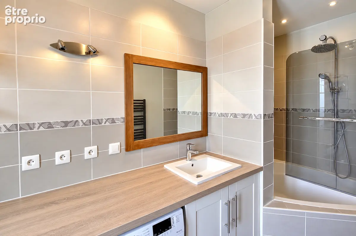 Partie de mas rénovée  4 chambres dpe b terrain de plus de 6 000 m² - photo 10