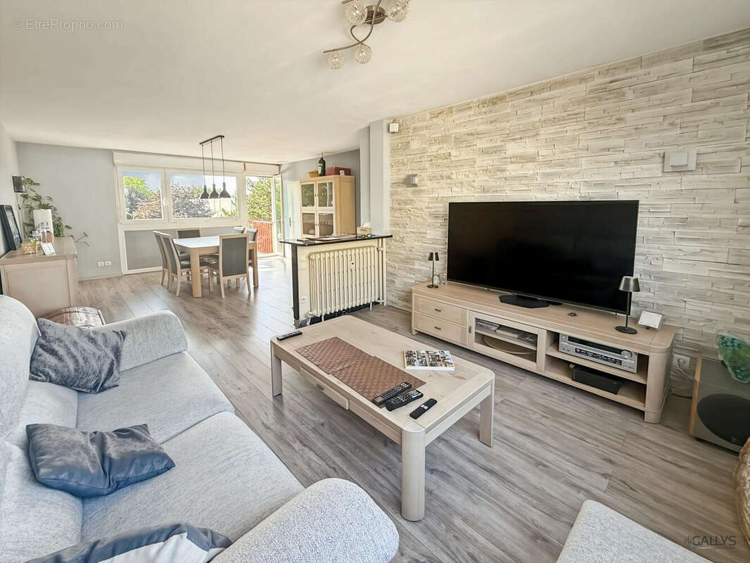 Appartement 73 m² à Longeville-Les-Metz  - photo 4