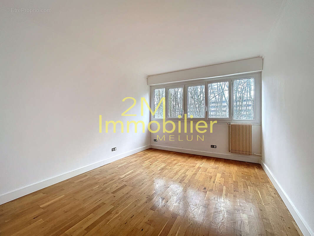 Appartement à VAUX-LE-PENIL