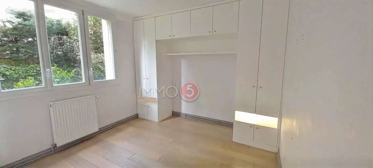 Appartement à LE RAINCY