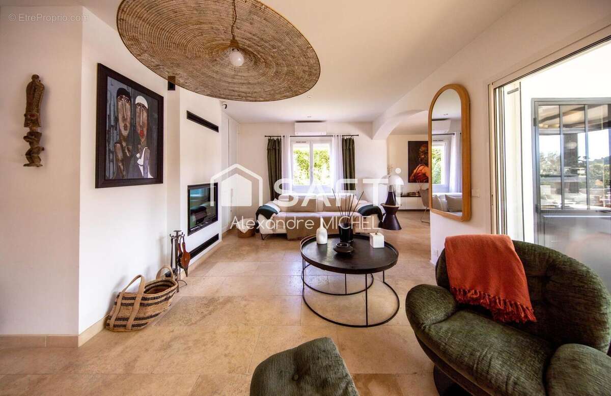 Photo 8 - Maison à LA CADIERE-D'AZUR