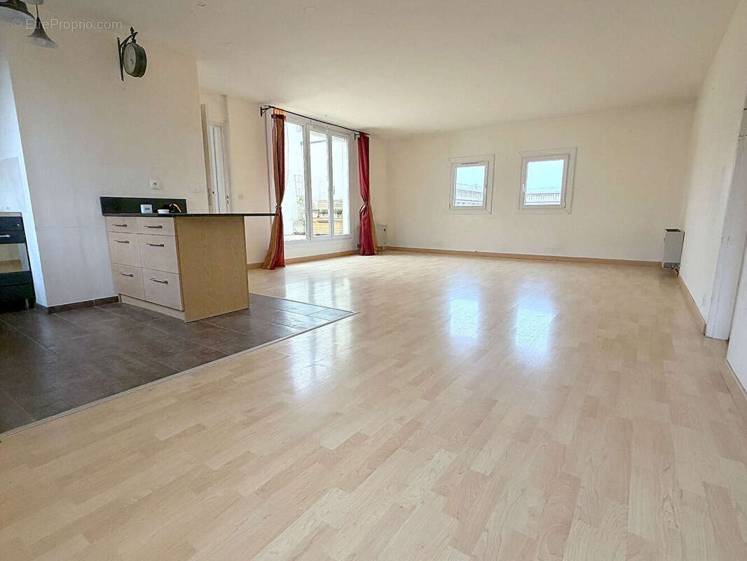 Appartement à MONTIGNY-LE-BRETONNEUX