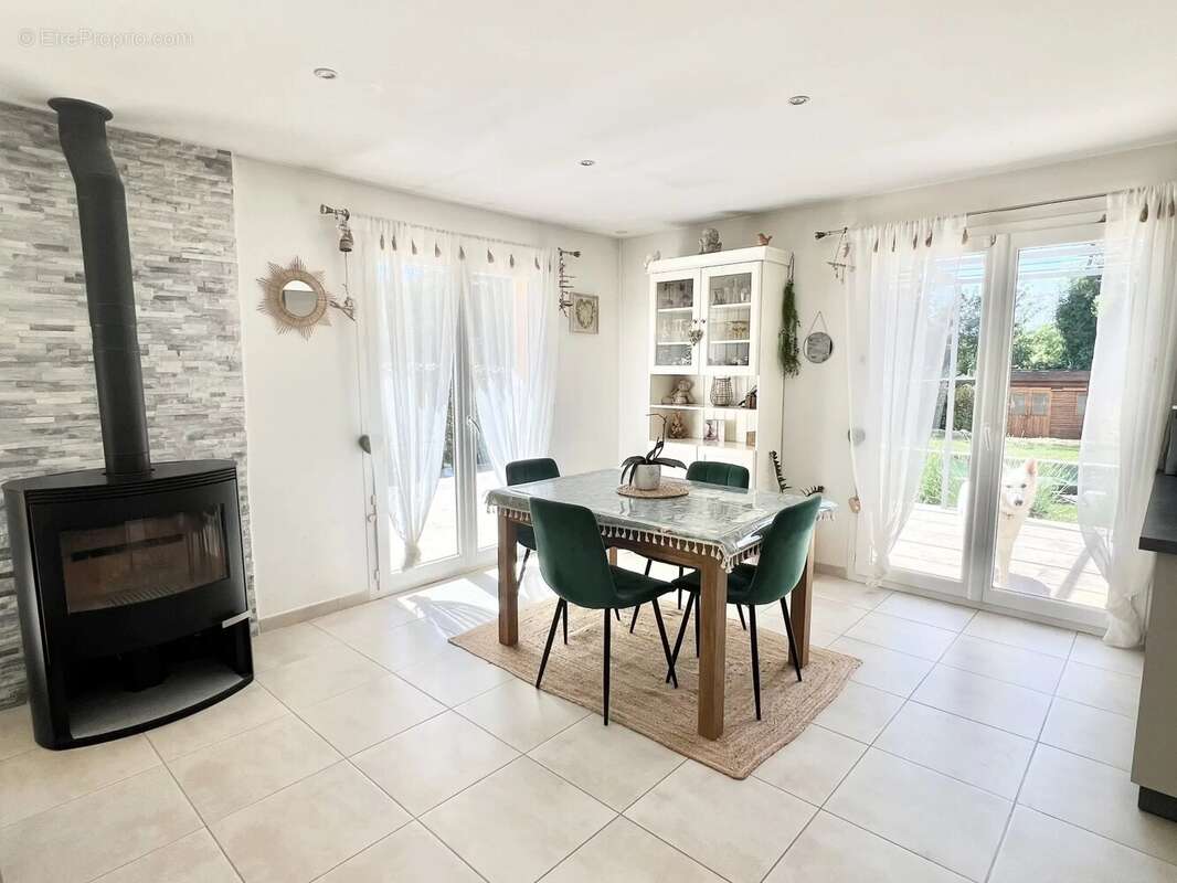 Maison à CAMPS-LA-SOURCE