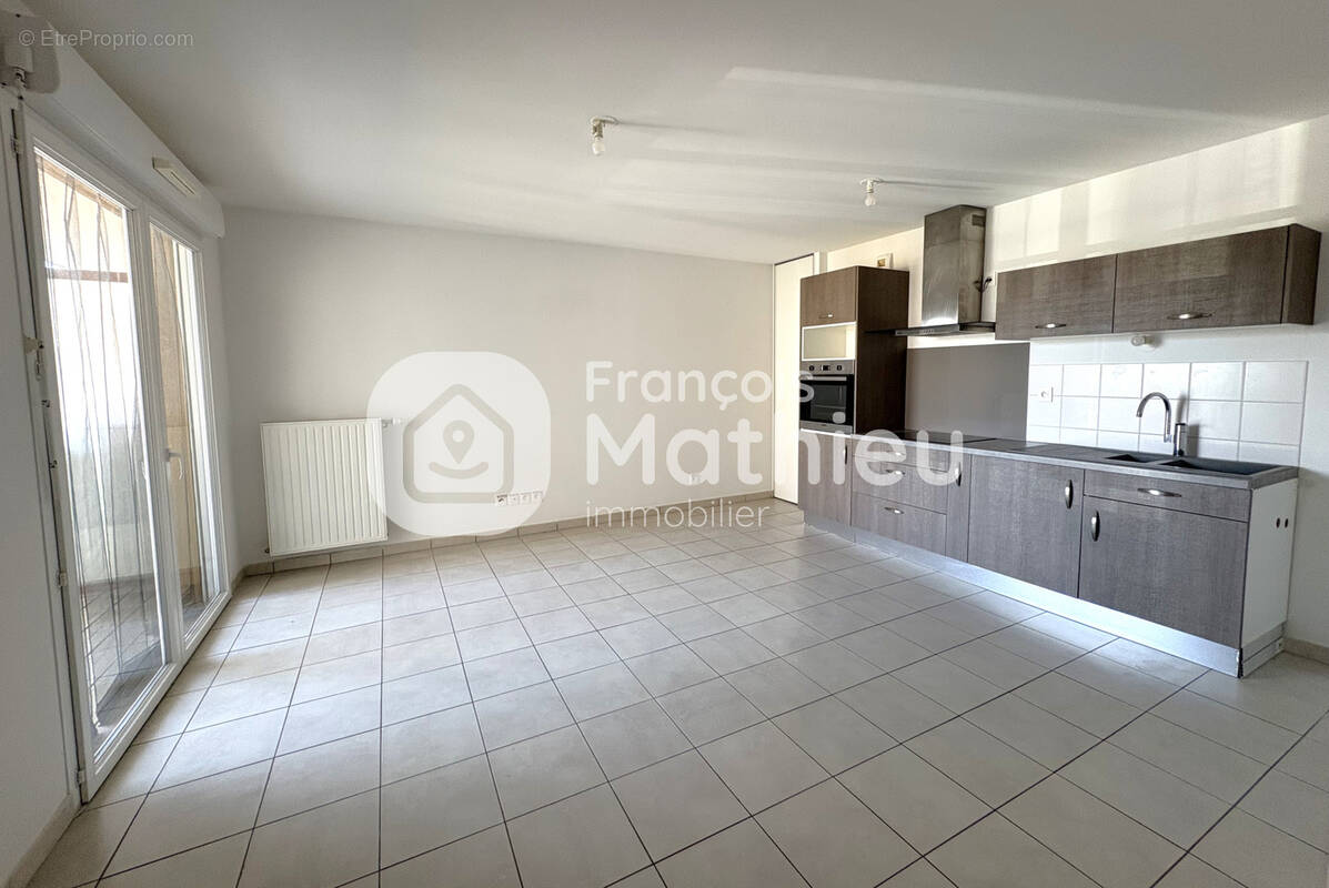 Appartement à SAINT-ANDRE-DE-CORCY