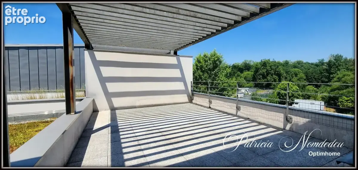 Dernier étage avec ascenseur et superbe terrasse T3 JURANCON (64) - photo 3