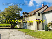 Maison à MONT-SUR-MONNET