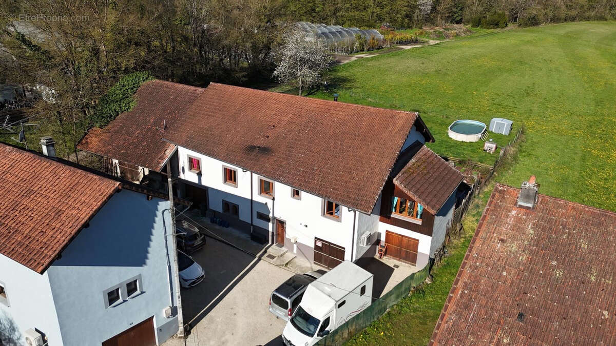 Maison à ARTHAZ-PONT-NOTRE-DAME
