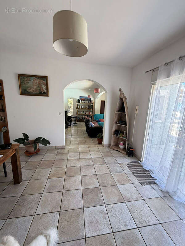 Belle villa T7- 170 m2 secteur LANGEVIN - photo 7