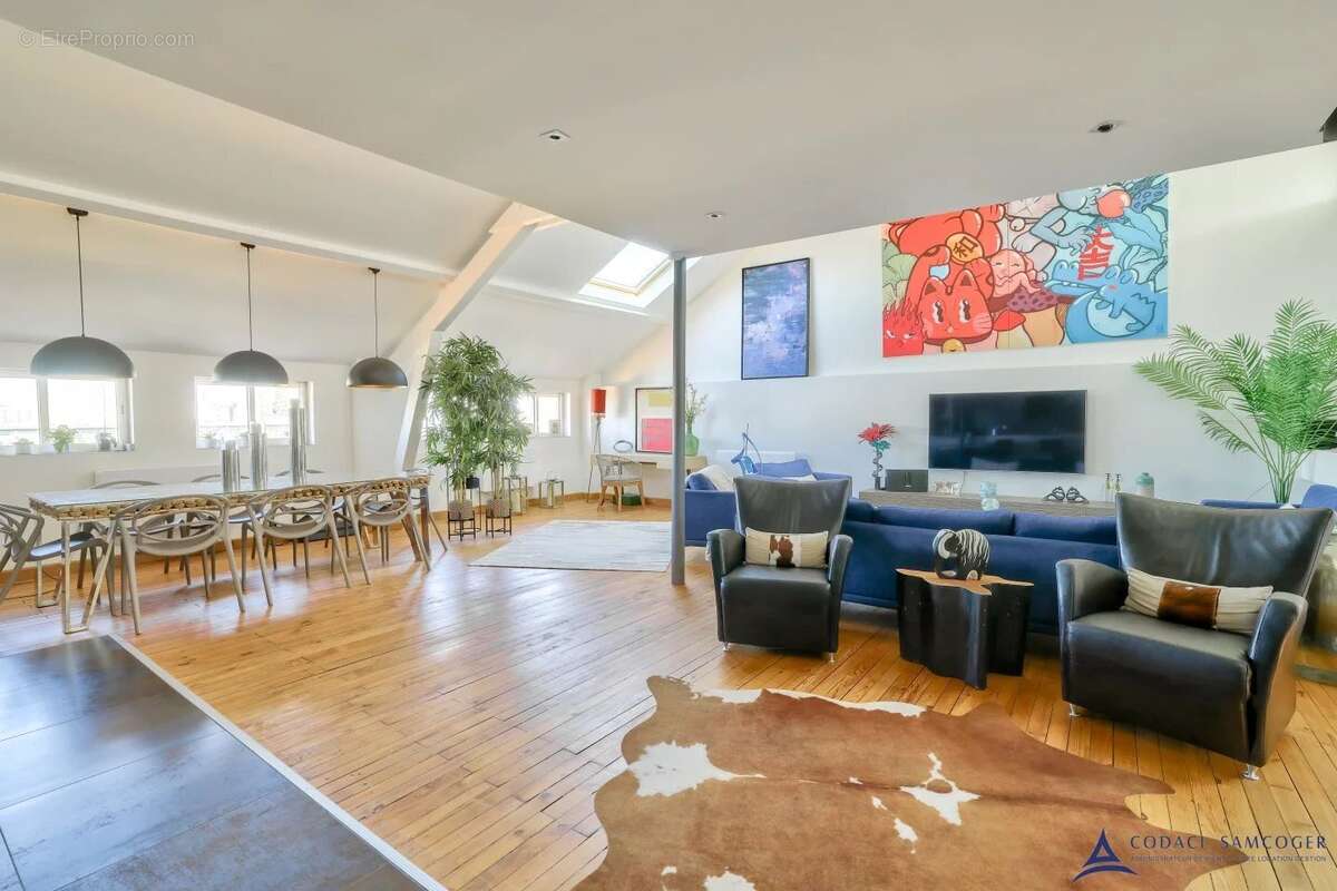 Loft - Quartier Pierre et Marie Curie - Ivry Sur Seine 5 pièce(s) 164.76 m2 - photo 2