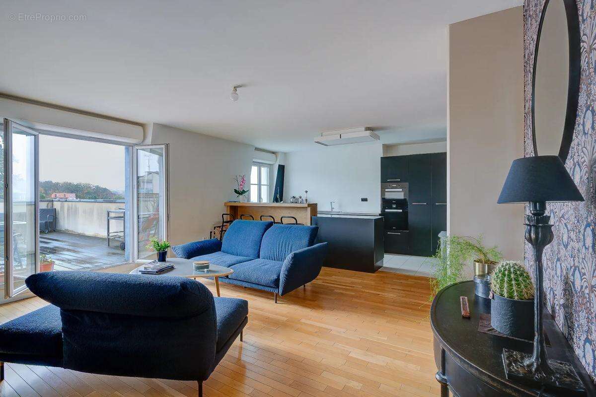 Appartement à SAINT-CYR-L'ECOLE