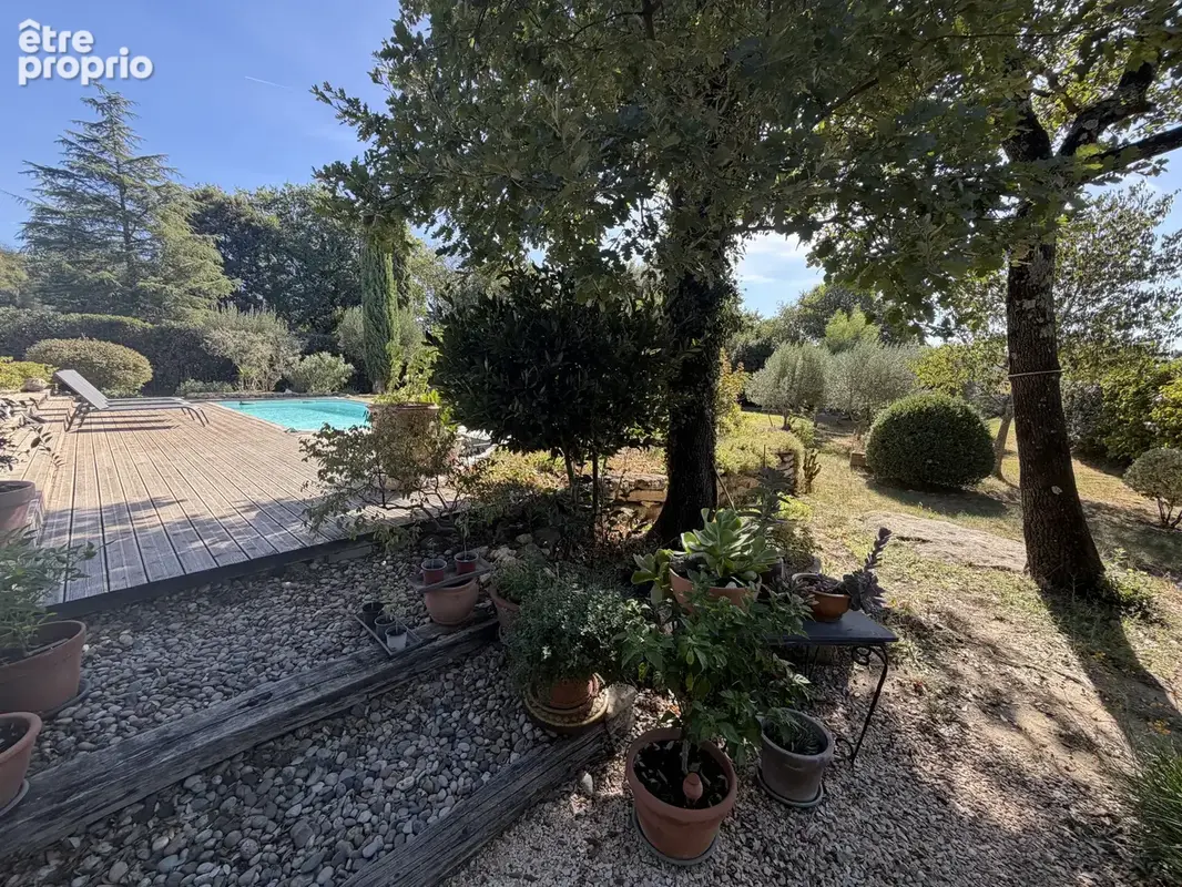 A seulement 3 km d'UZES - photo 36