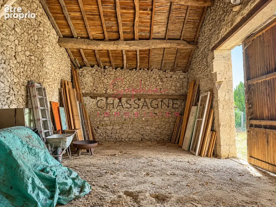 Maison en pierre avec deux logements et de nombreuses dépendances sur 274 m2 de terrain - photo 18