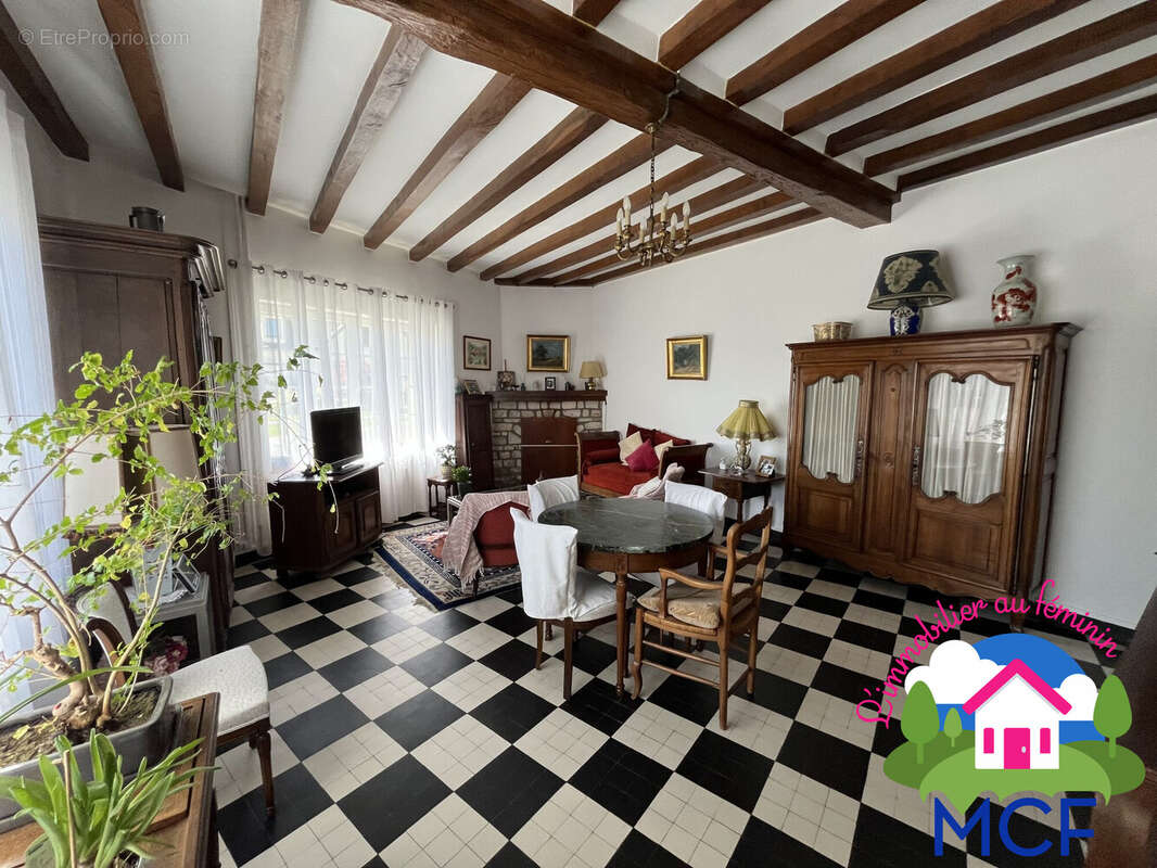 Maison à BONNIERES-SUR-SEINE
