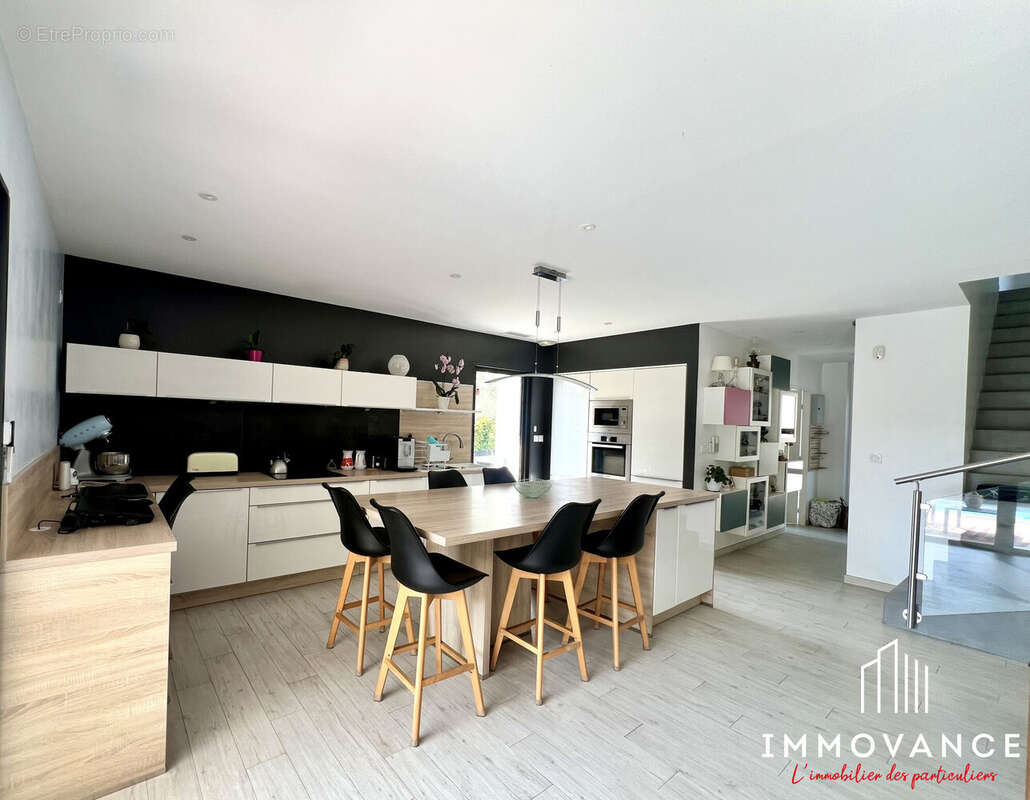 Maison 114 m² à Prades-Le-Lez  - photo 7
