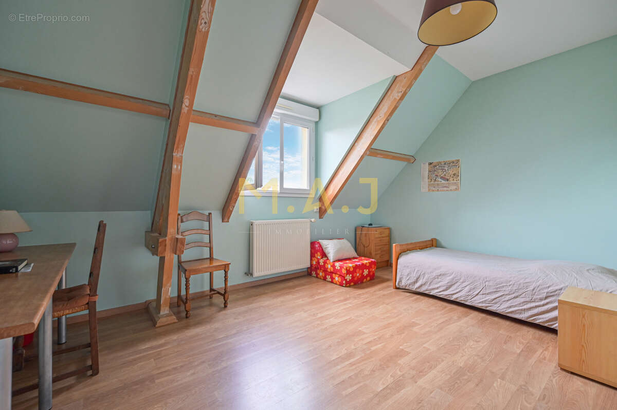 Maison à LE PERREUX-SUR-MARNE