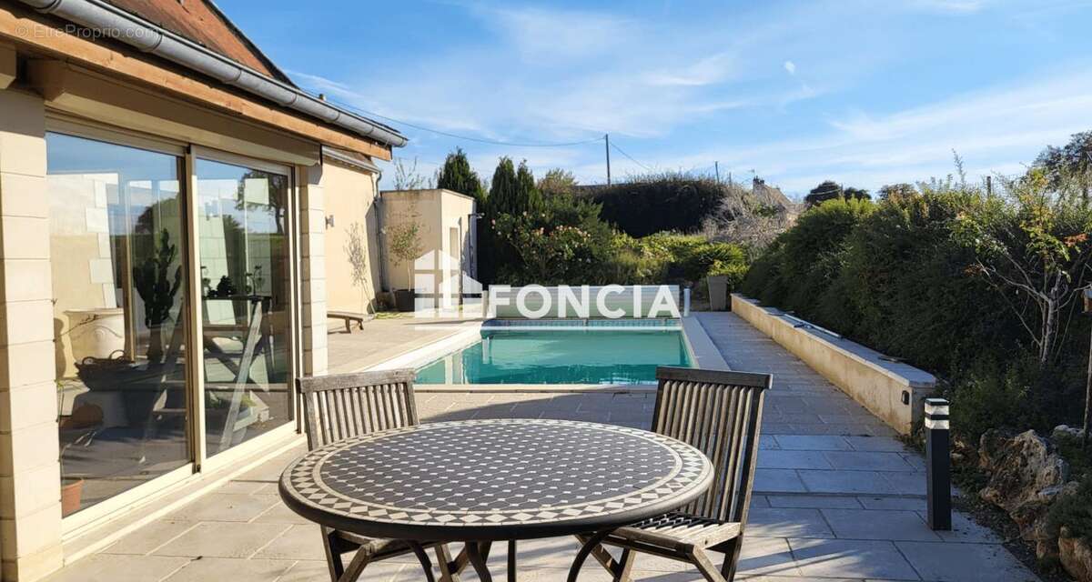 Maison à SAINT-EPAIN