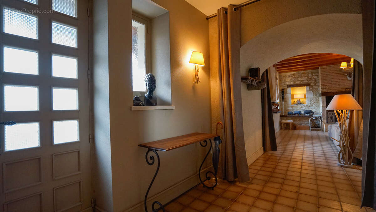 Maison à SAUZET