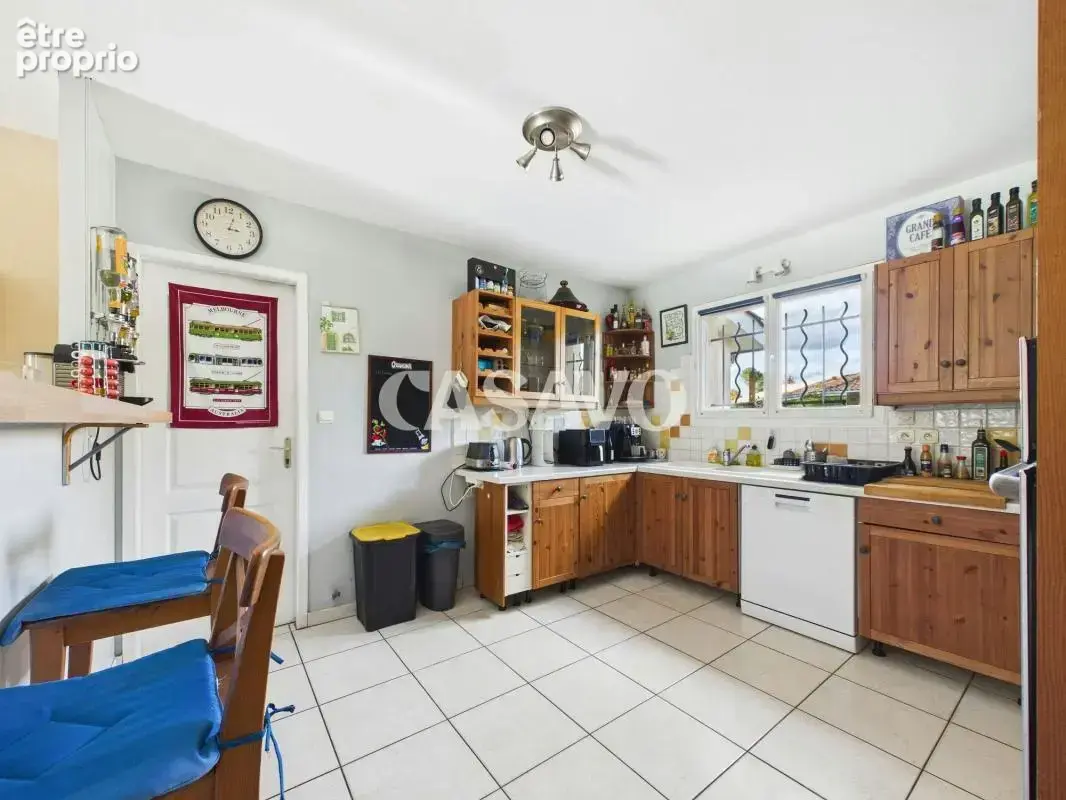 Vente Maison 5 pièces de 130m² - 33160 Saint-Médard-en-Jalles - photo 5