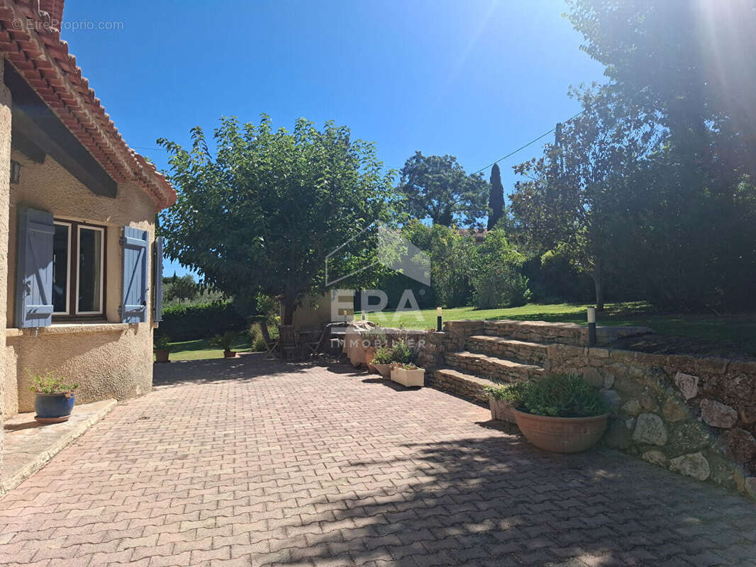 Maison à ROQUEVAIRE