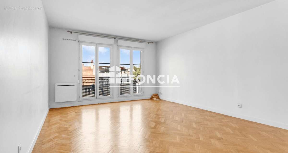 Appartement 2 pièces récent en hyper centre - photo 3