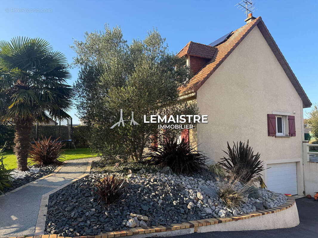 Maison à GONNEVILLE-LA-MALLET