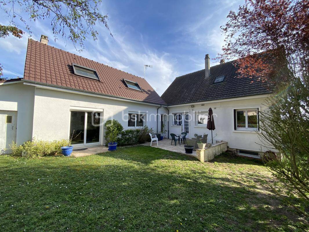 Maison à EPERNON