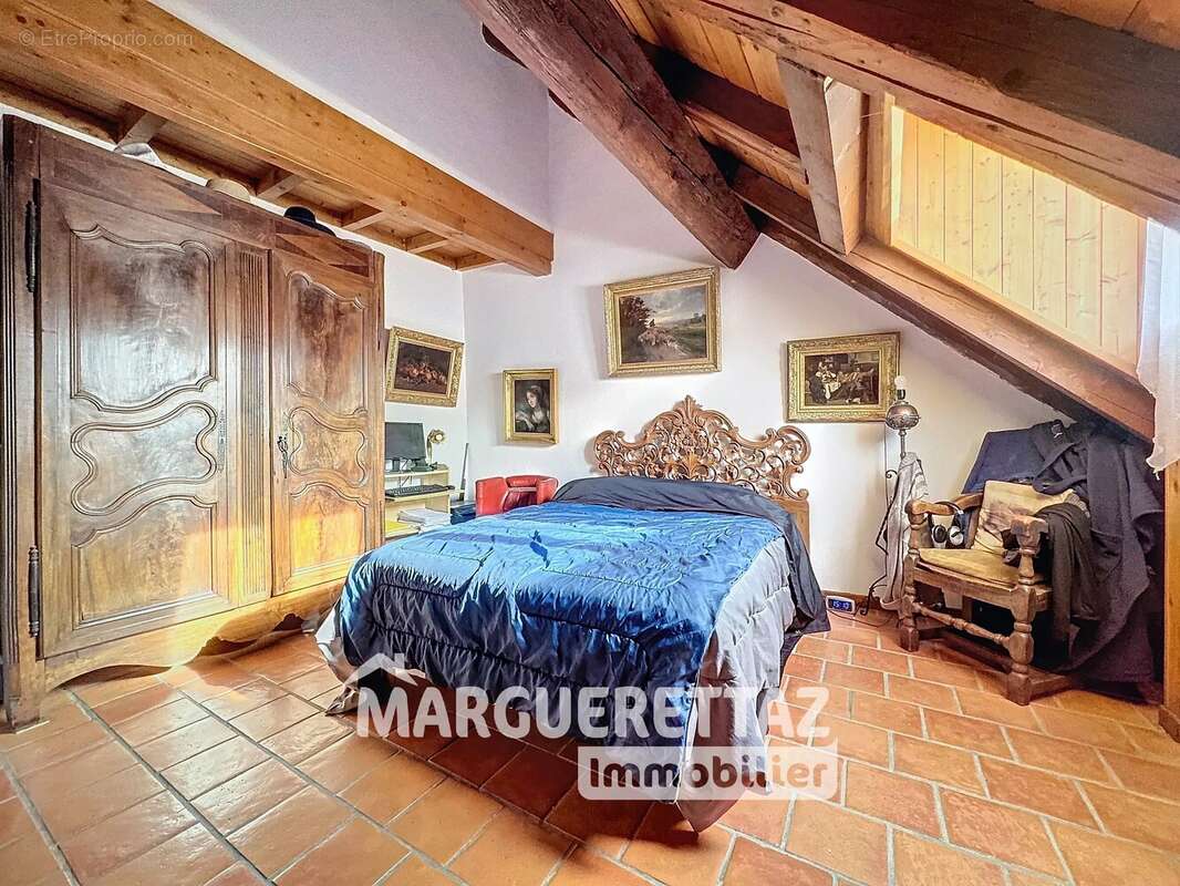 Appartement à TANINGES