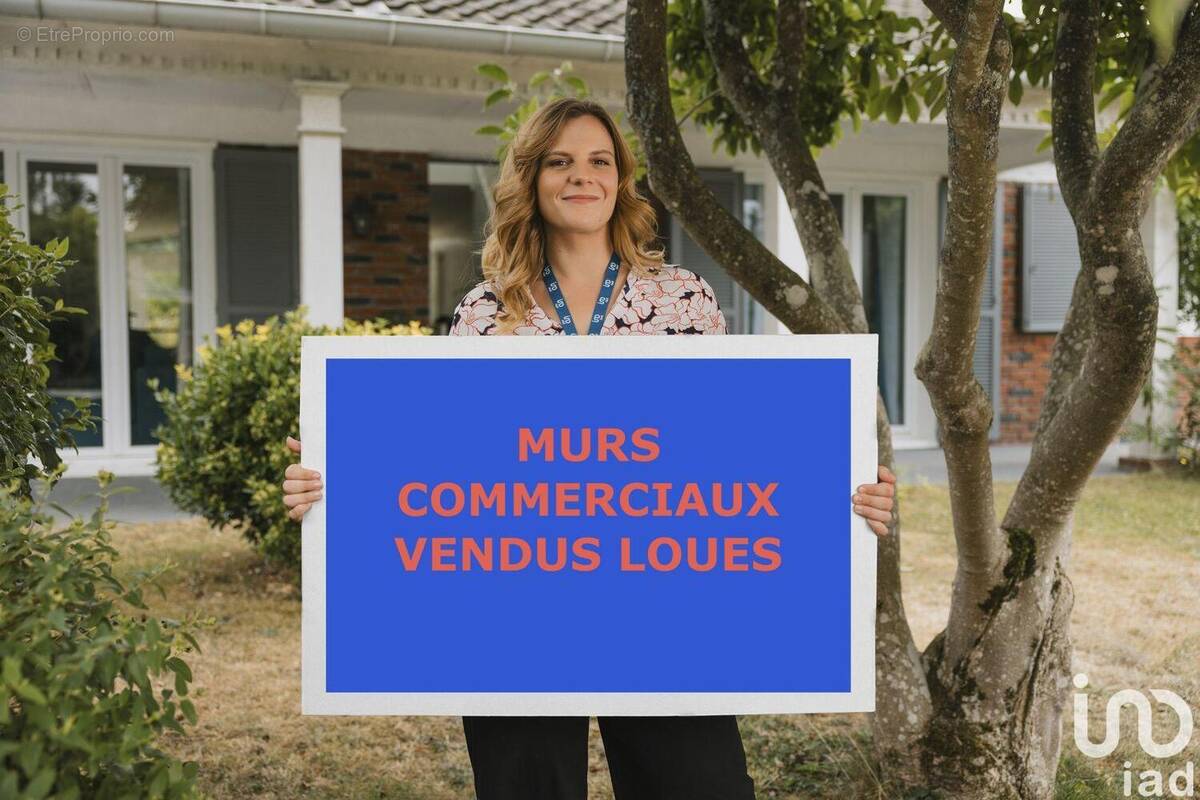 Photo 1 - Commerce à TAILLADES