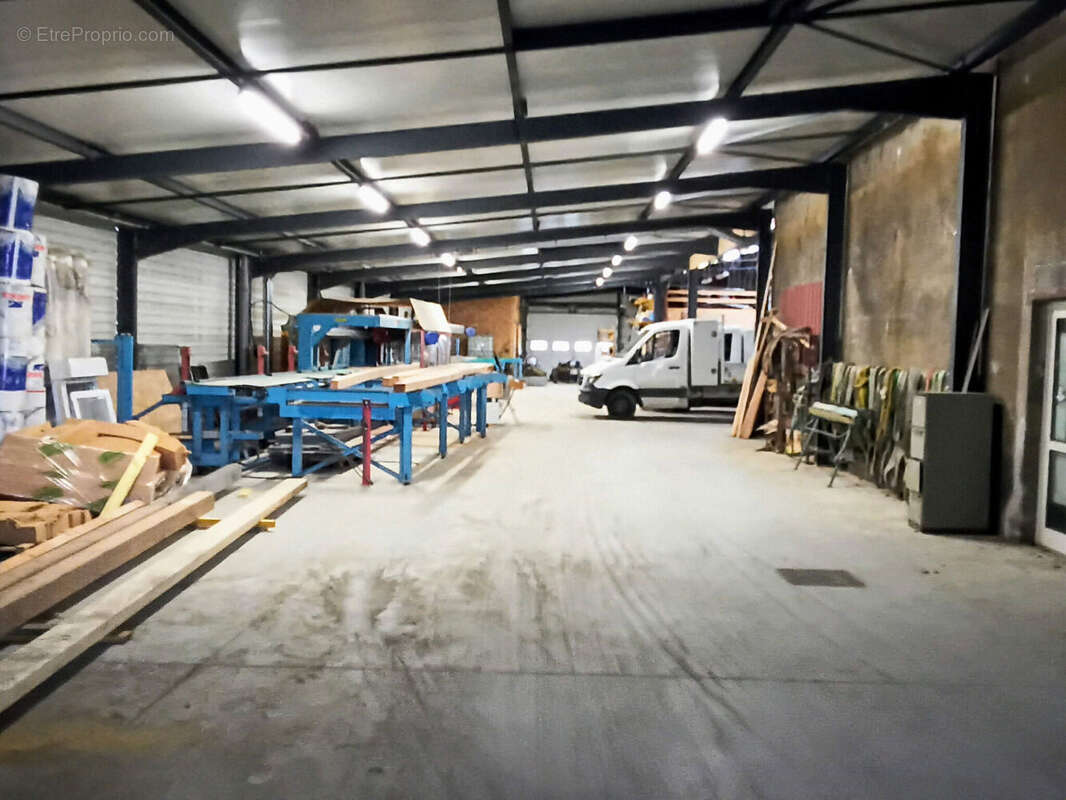 Photo 7 - Commerce à GUEUGNON