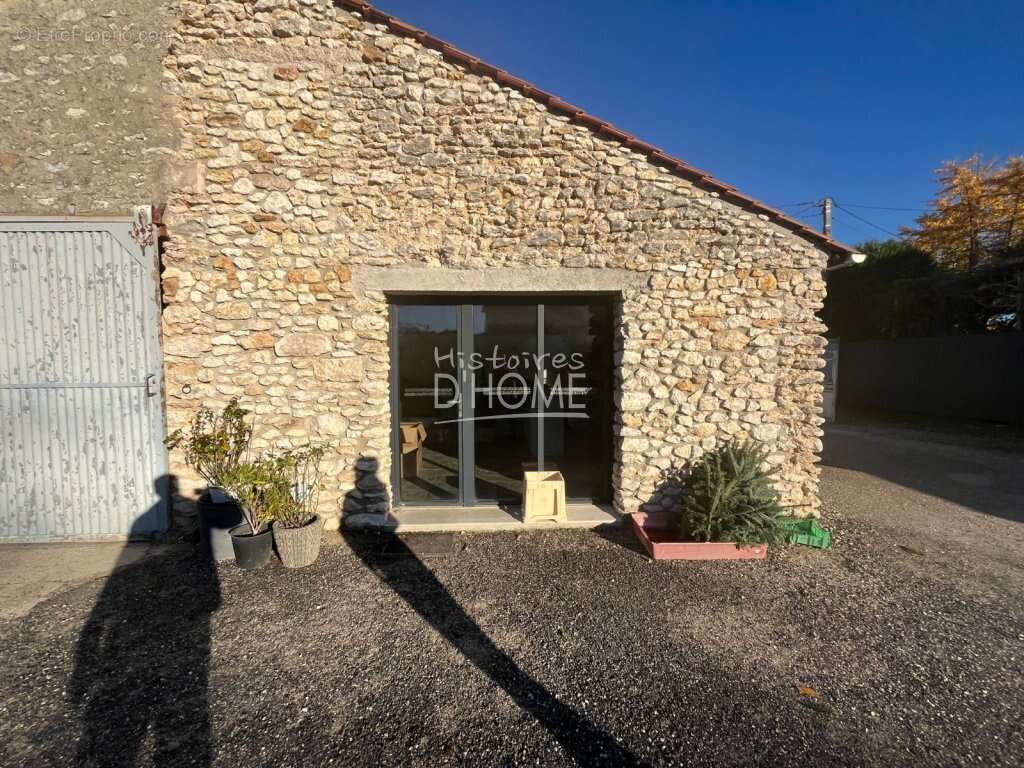Maison à JOUY-LE-CHATEL