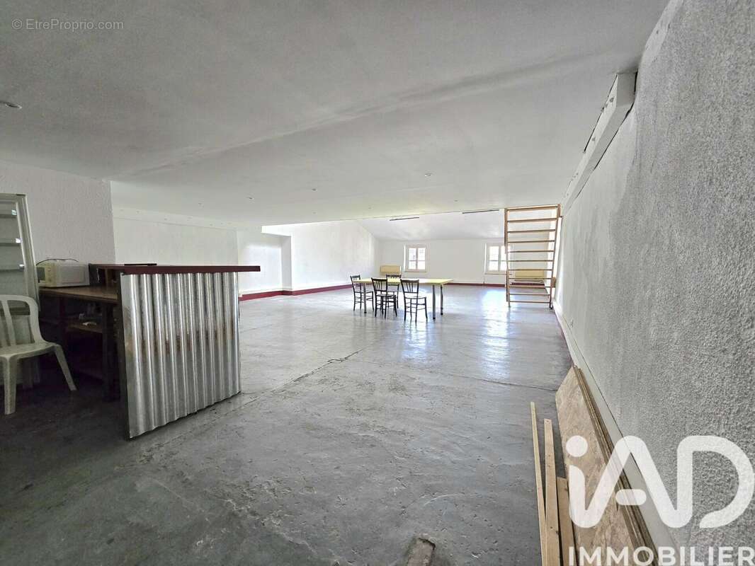 Photo 4 - Commerce à MARSEILLE-2E