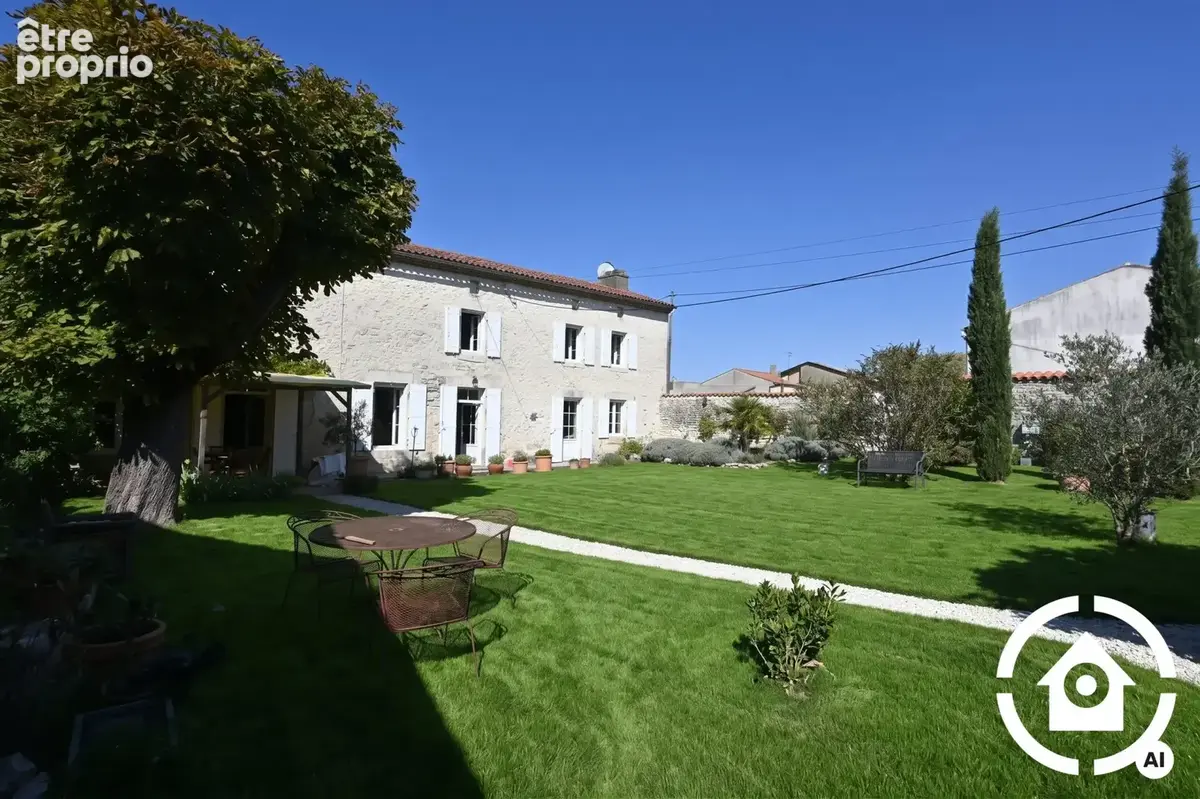 Maison 5 pièces 154 m² à vendre à Varaize (17400) - photo 4