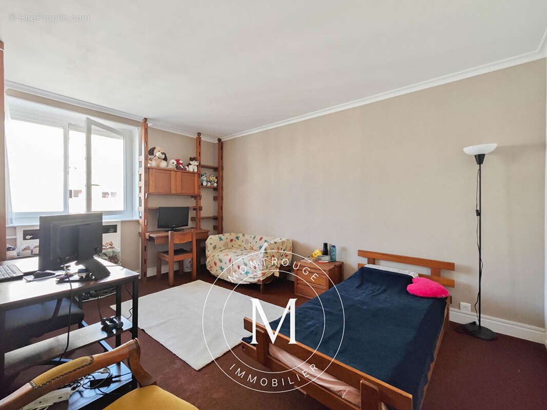Appartement à MONTROUGE