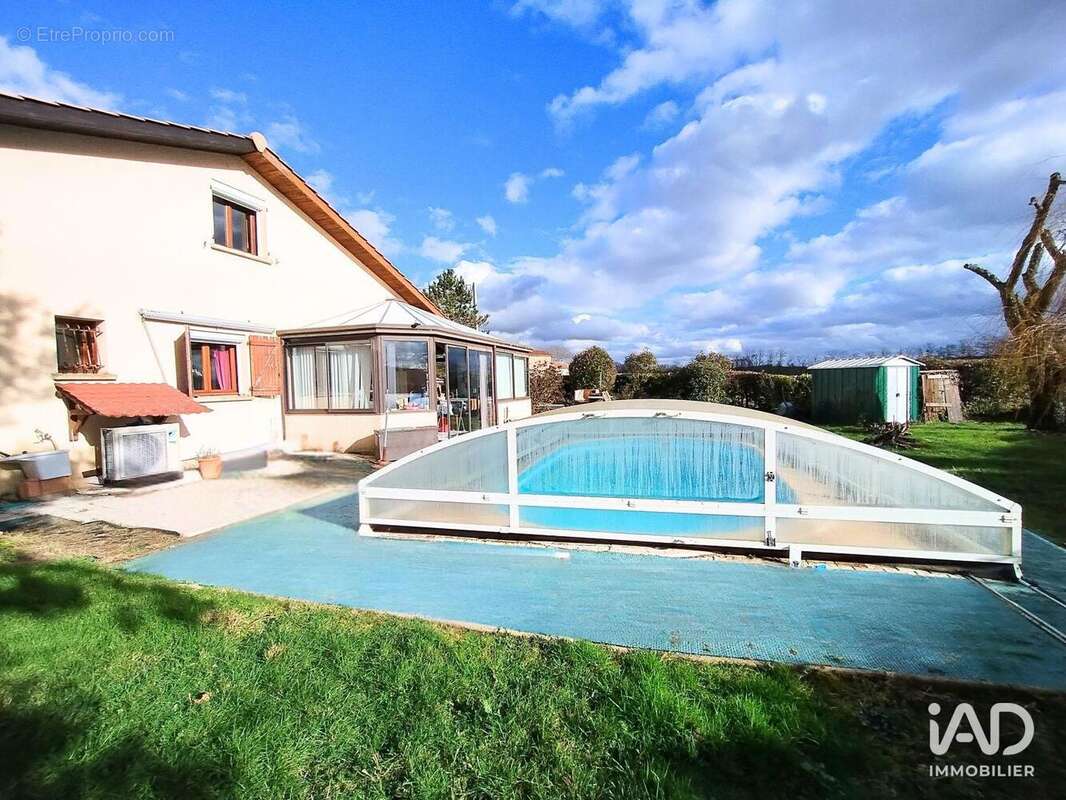 Photo 2 - Maison à VERDELAIS
