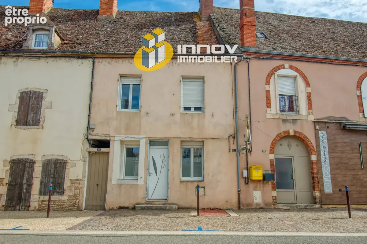 Maison de ville + dépendances - photo 17