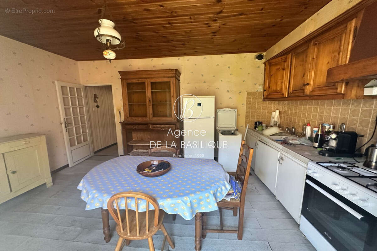 Maison à SAINT-MAXIMIN-LA-SAINTE-BAUME