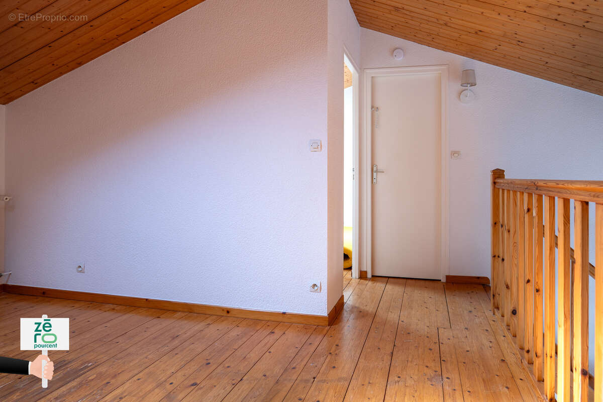 Maison à MONTAIGU