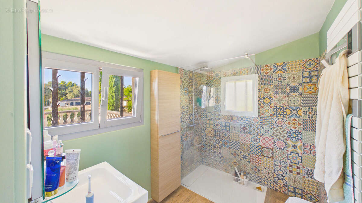Maison 8 pièces de 214 m² sur 1556 m² de terrain avec studio, piscine et garage - photo 12