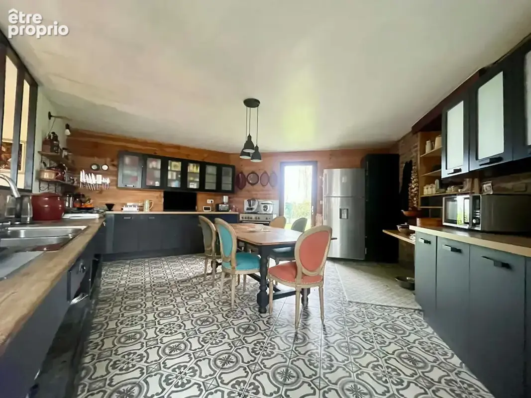 LOCON - Fermette de 254 m² - 6 chambres - Jardin - Hangar - Semi plain pied - Vue champs - photo 8