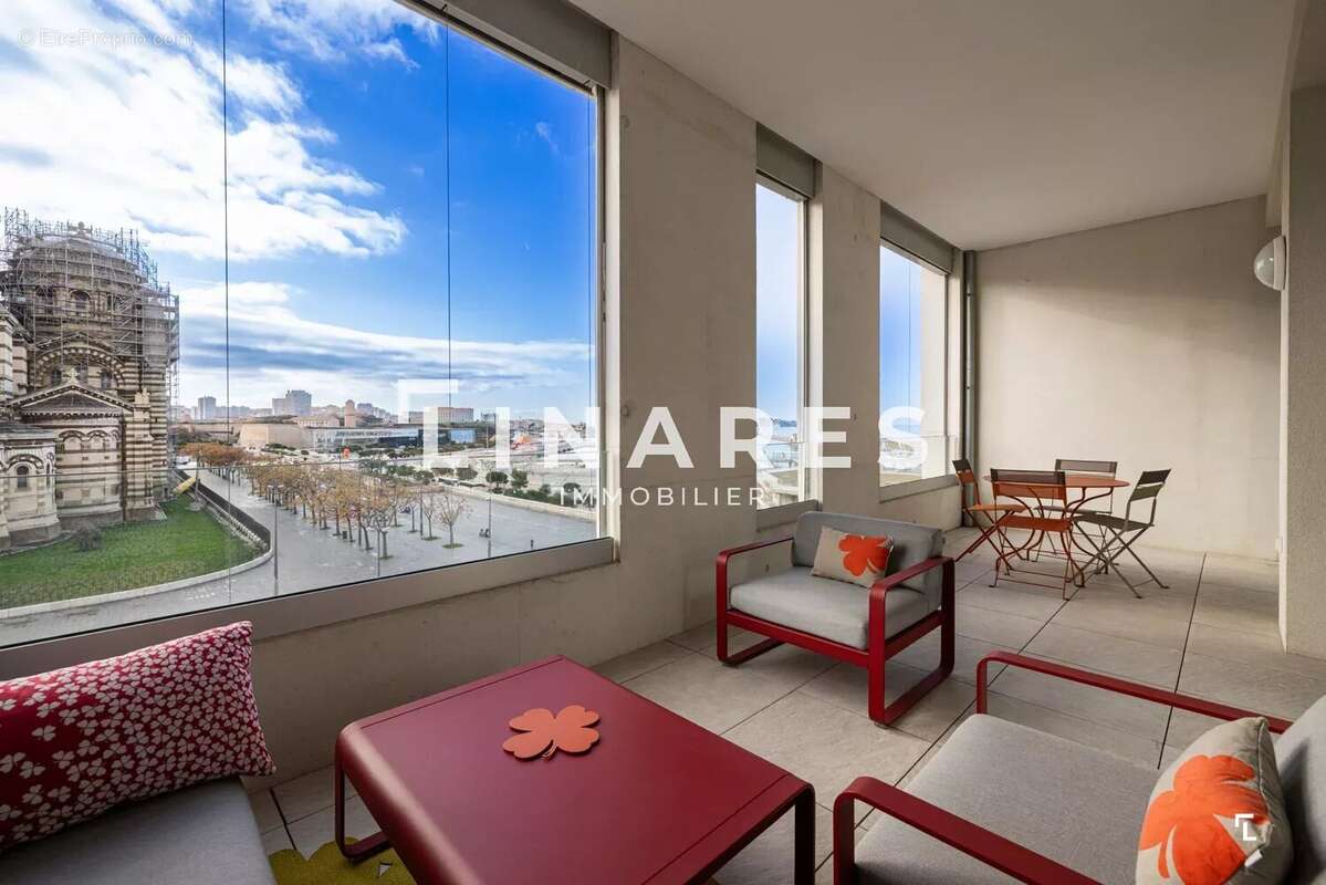 Appartement à MARSEILLE-2E