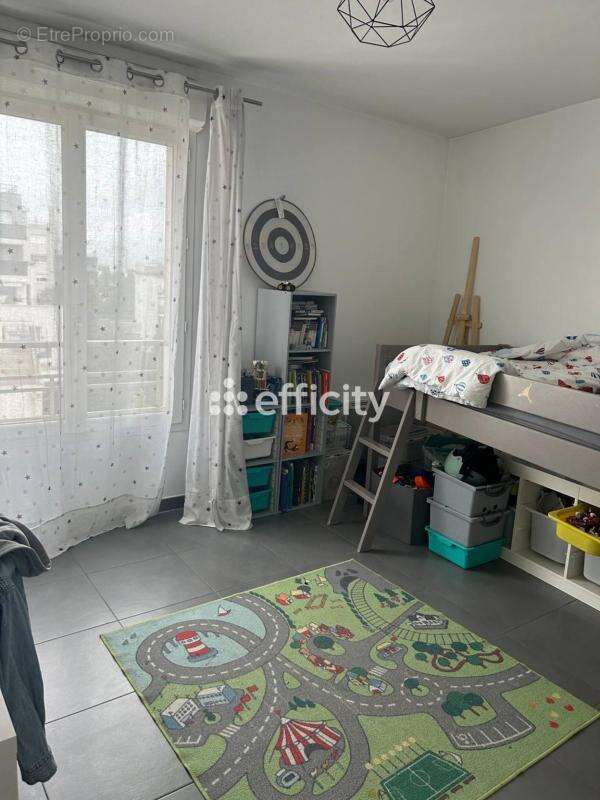 Appartement à ROSNY-SOUS-BOIS