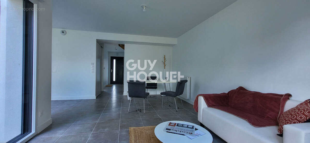 Maison à GRAND-CHAMP