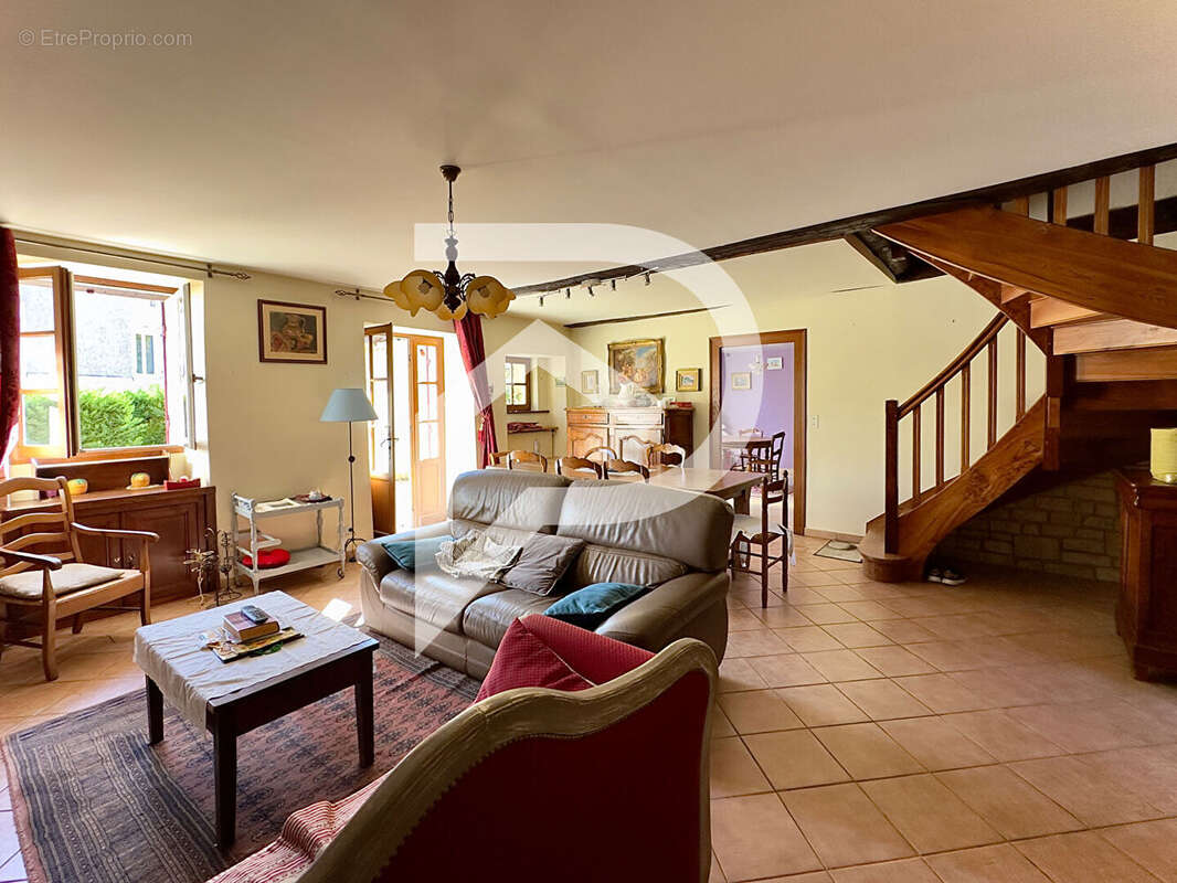 Maison à ISSAC