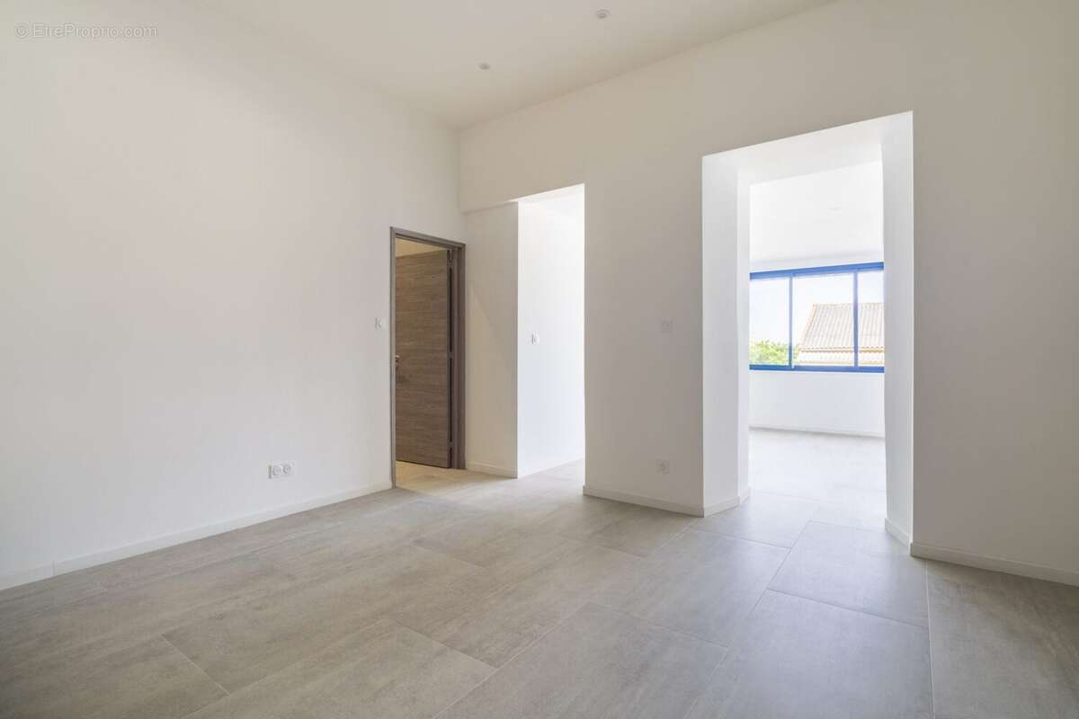 Appartement à MARSEILLE-8E