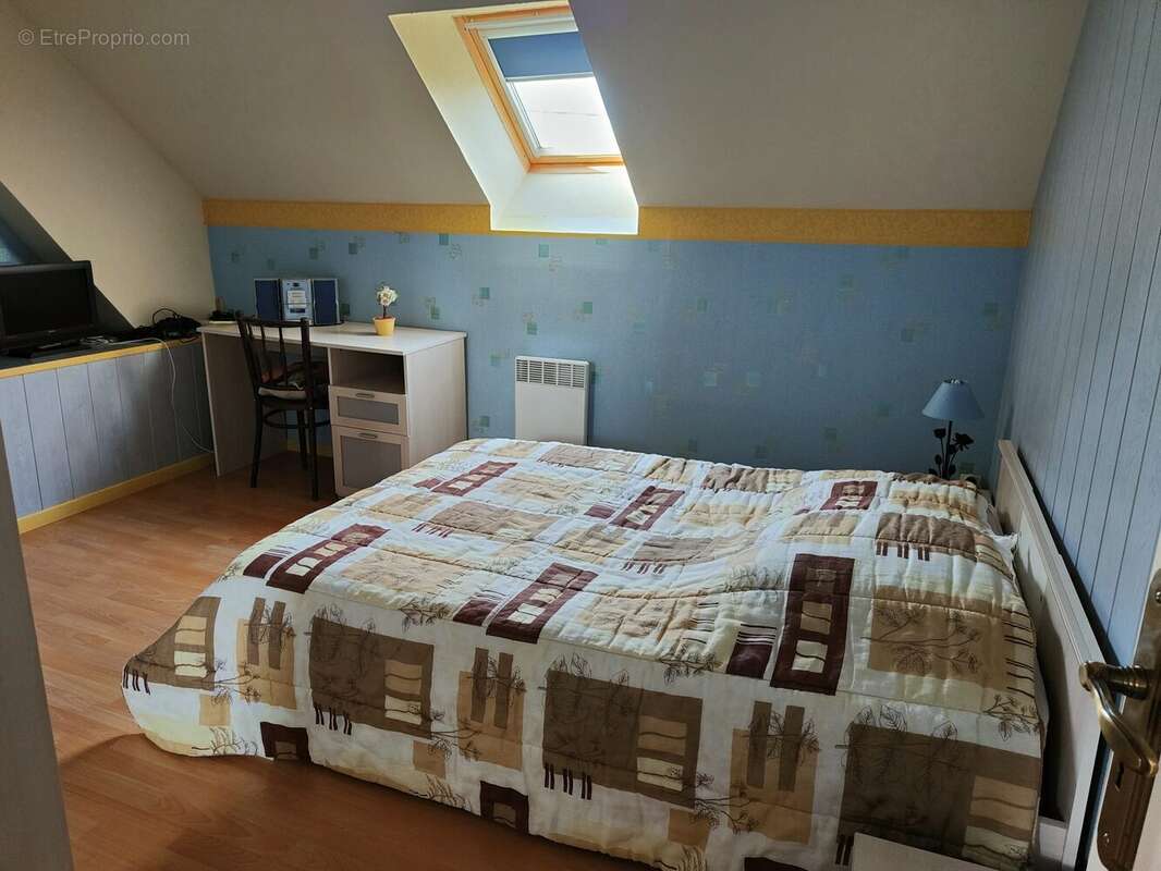 Maison à NEAUPHE-SOUS-ESSAI