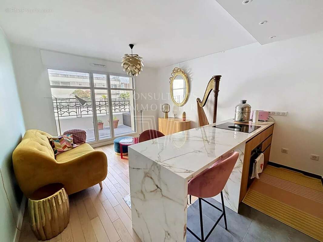 Appartement à LEVALLOIS-PERRET